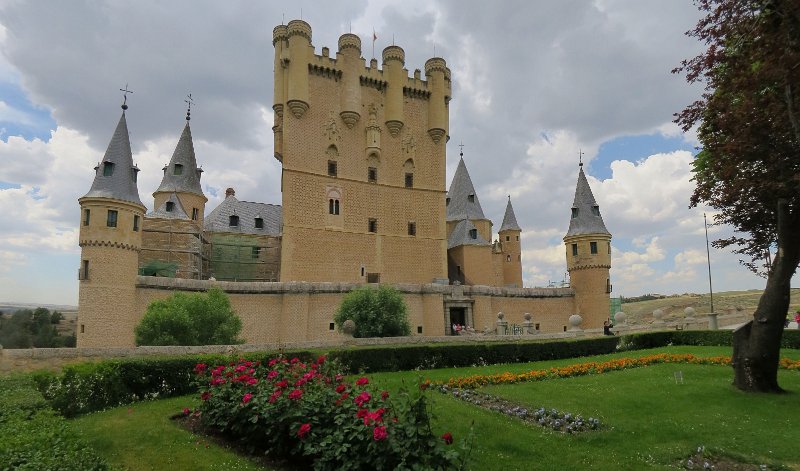 E (97) The Alcazar - Segovia.jpg